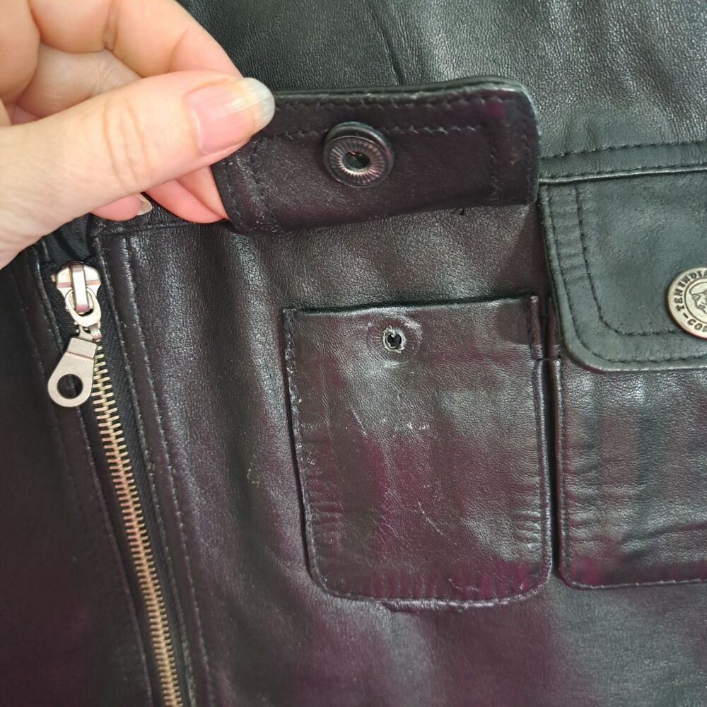 Men's Black Leather Zip Front Vest - Classic Utility Style - Picture 7 of 16